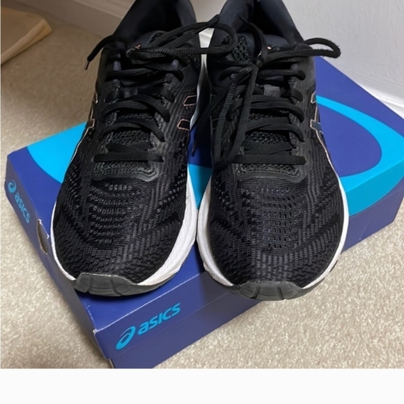 WOMENS Asics Sneaker - Picture 2 of 12